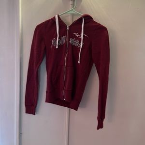maroon zip up